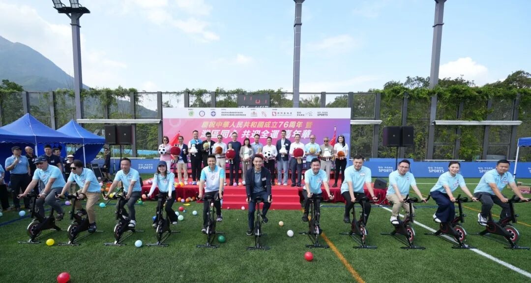 泰伦·卢：我也不知道第三节为啥崩了，这真的伤害了我们